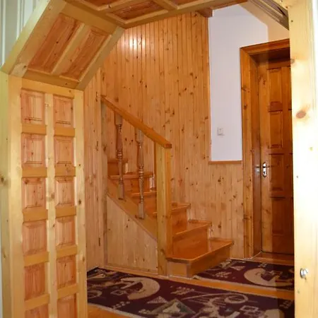 U Lesi Guest house Yaremche