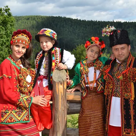 U Lesi Pensión Yaremche